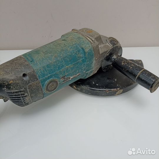 Ушм болгарка makita 9069