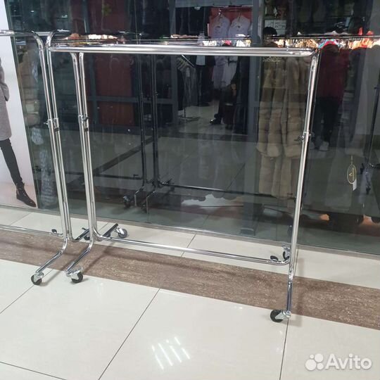 Вешалка напольная стойка