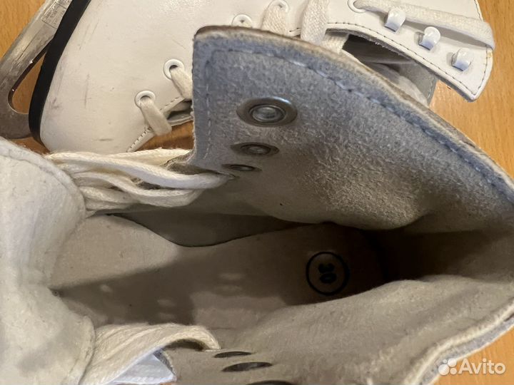 Коньки для фигурного катания 30