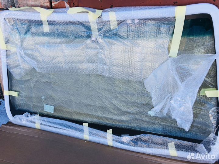 Лобовое стекло hilux/fortuner
