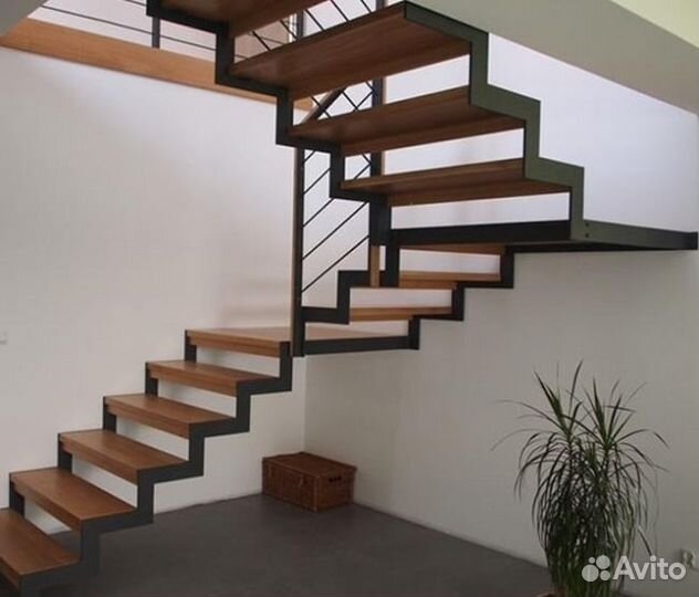 Каркас из метала Межэтажной Лестницы в Дом