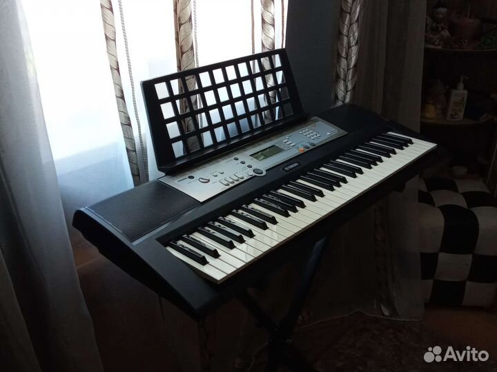 Синтезатор пианино yamaha PSR E203