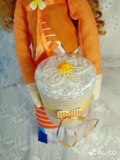 Кукла-держатель для ватных дисков