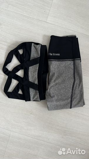 Костюм для йоги и фитнеса