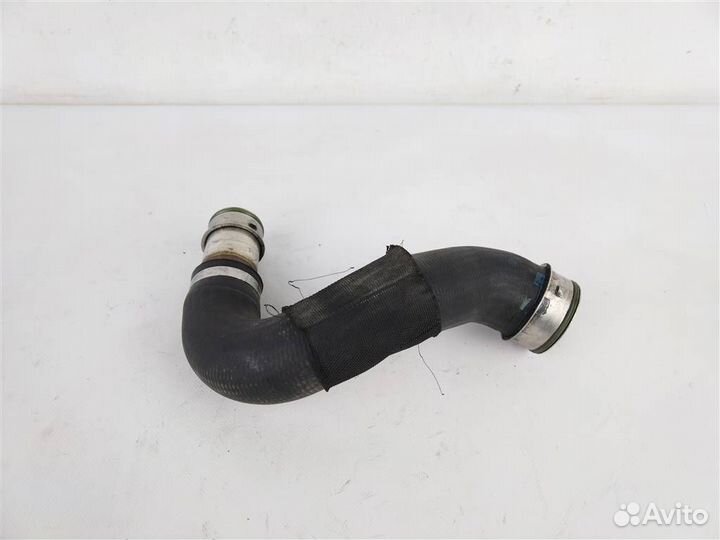 Патрубок интеркулера фольксваген туарег 2002-2010
