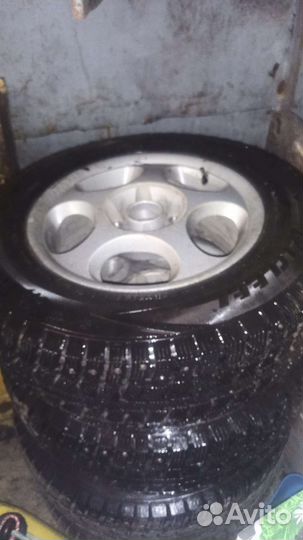 Продам колеса легкогрузовые r15