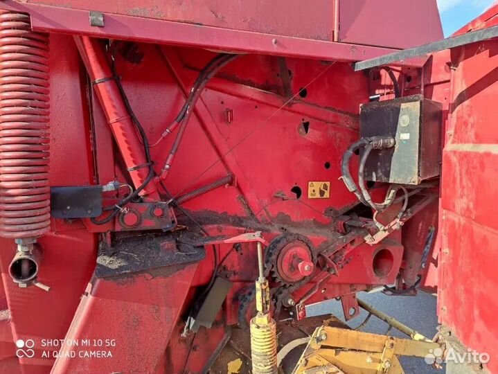 Пресс-подборщик New Holland 658, 2000