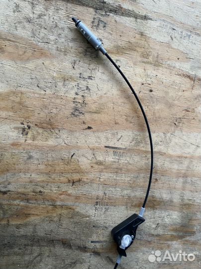 Актуатор лючка бензобака Toyota Auris E150