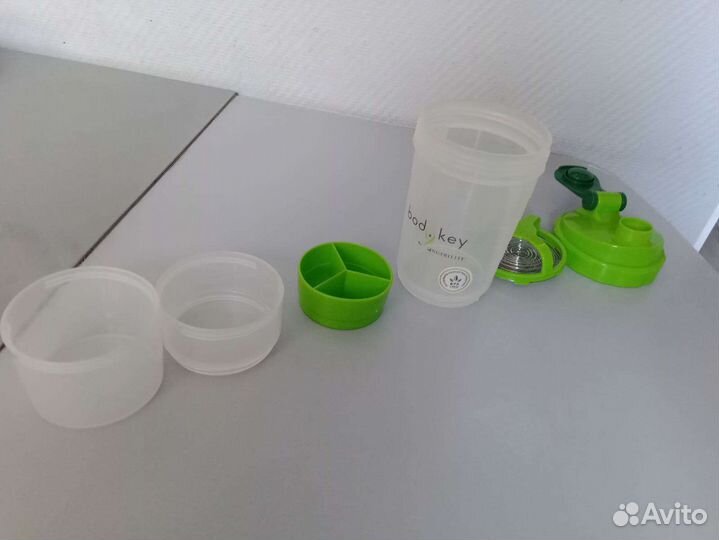 Шейкер спортивный Nutrilite bodykey от Amway