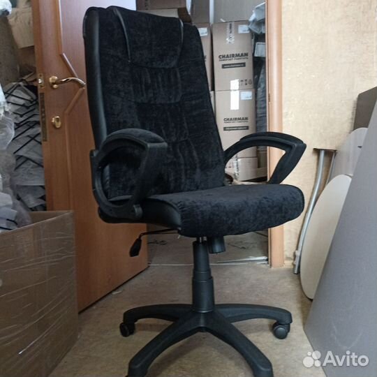 Компьютерное кресло велюр