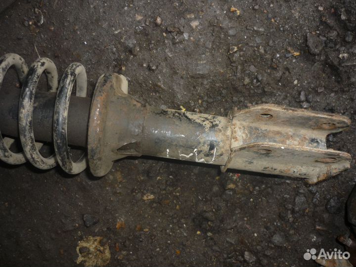 Стойка передняя правая Матиз