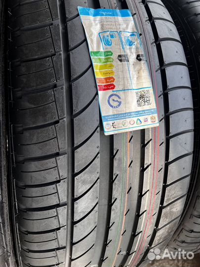 Dunlop SP QuattroMaxx 275/40 R22