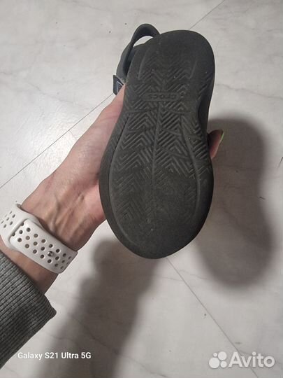 Сандали crocs c9