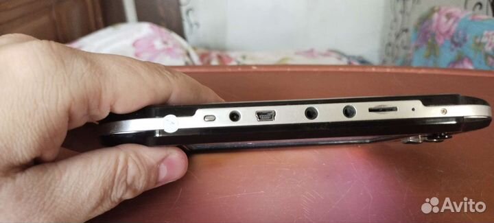 Игровая приставка Qumo