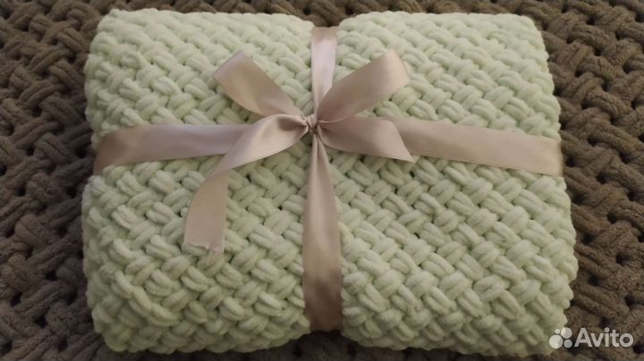 Плед детский вязаный, ручная работа