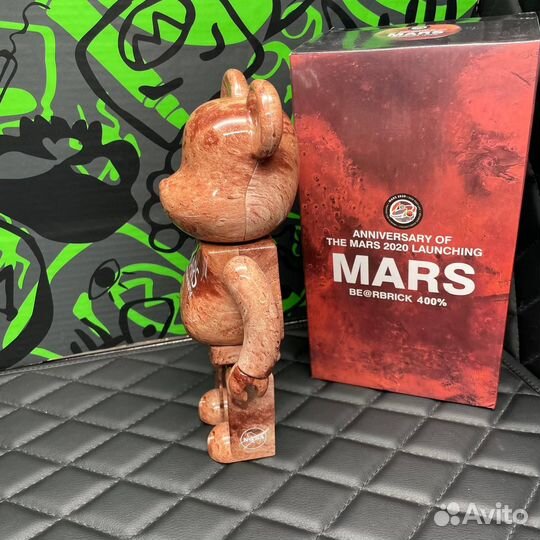 Bearbrick Mars 28 см