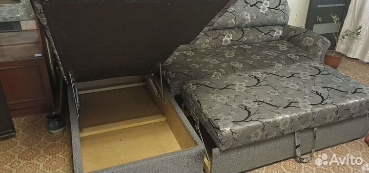 Угловой диван