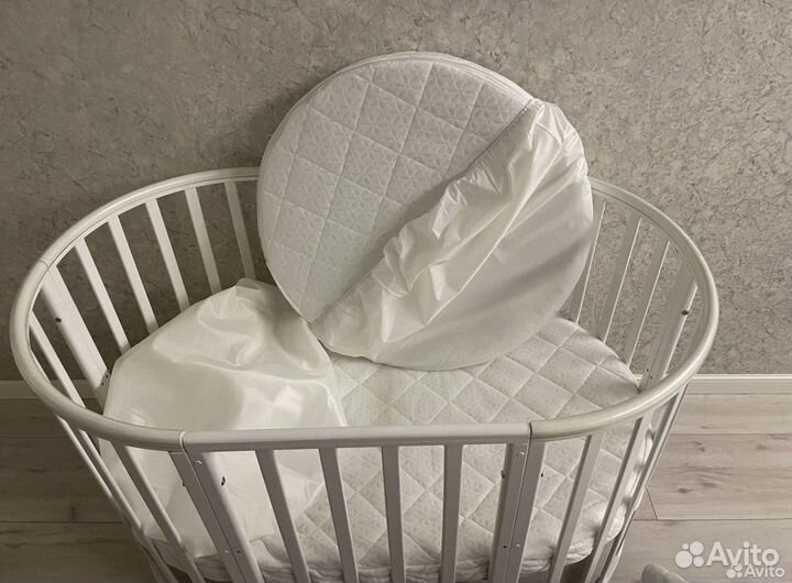 Детская кроватка трансформер 7 в 1 с маятником