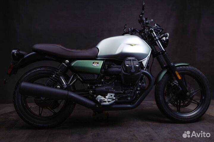 Moto Guzzi V7 Stone 2022 г. 640 км. пробег / В СПБ