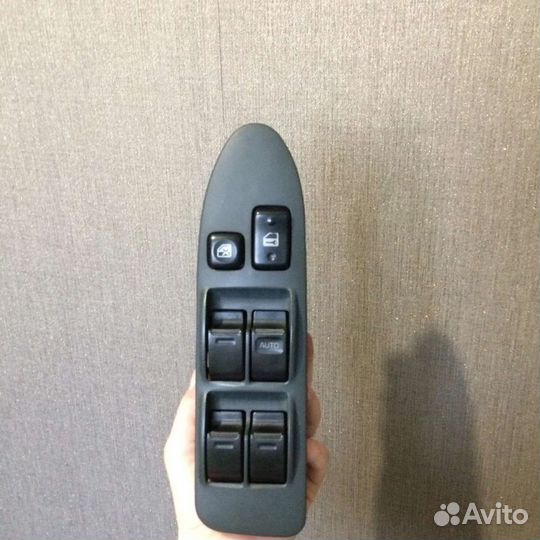 Блок управления стеклоподъемниками