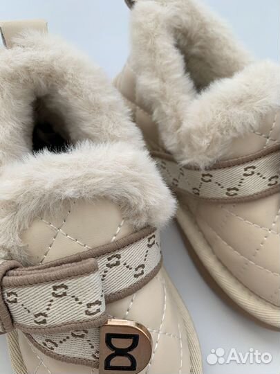 Ботинки демисезонные для девочки 26 р 18см новые