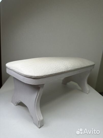 Подставка маникюрная под руки