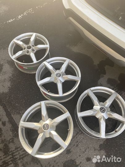 Автомобильные диски r17