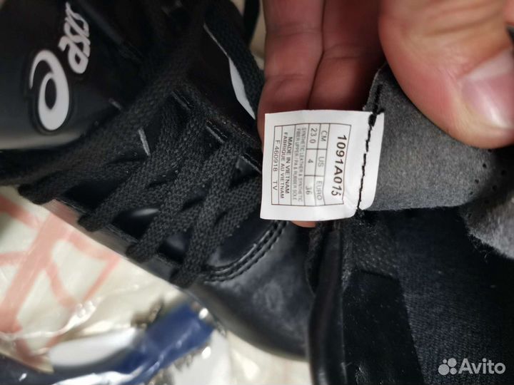 Шиповки asics