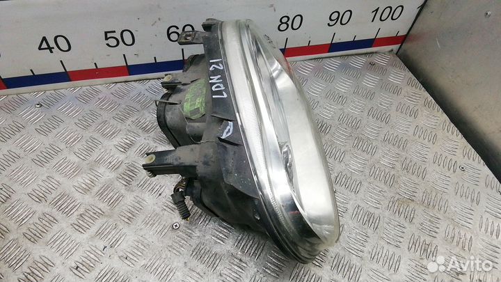 Фара Volkswagen Golf 4 (1997-2005)