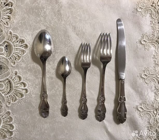 Набор столовых приборов мельхиор