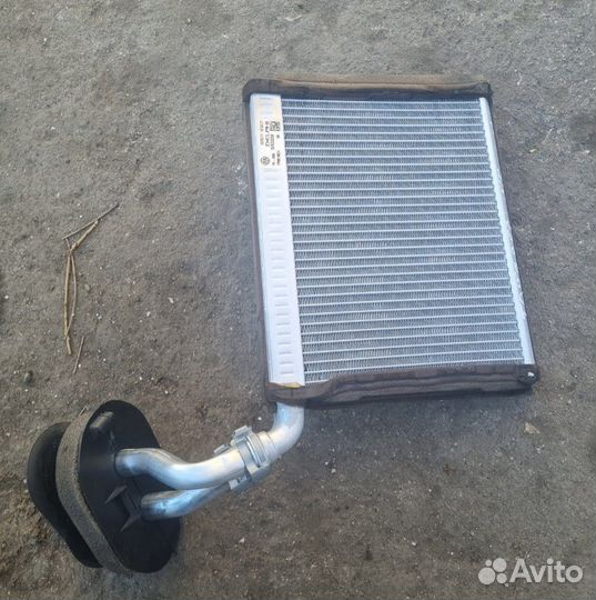 Радиатор печки Volkswagen Touareg NF