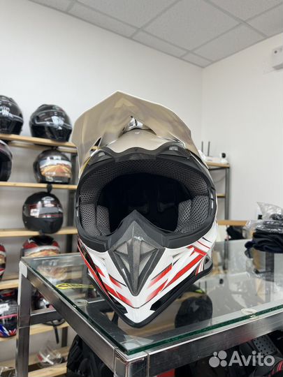 Шлем кроссовый