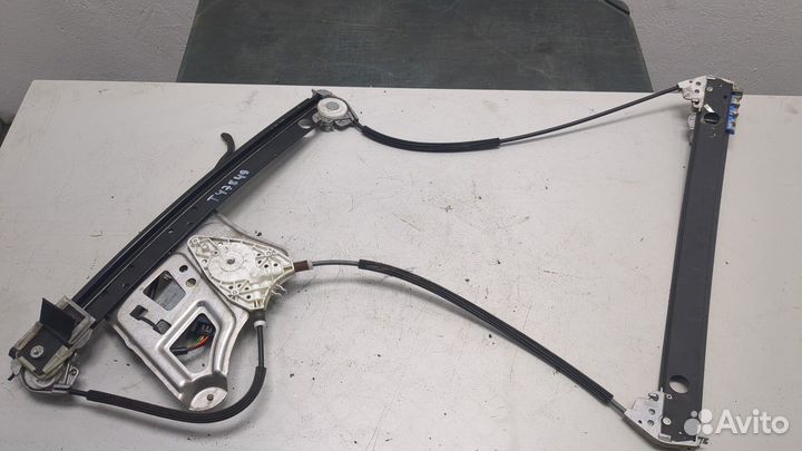 Стеклоподъемник электрический левый передний Mercedes S W220