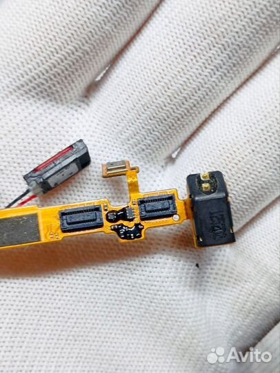 LG P705. Верхний шлейф кнопки включения. Ориг