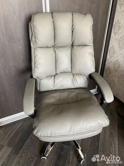 Компьютерное кресло офисное с функцией массажа