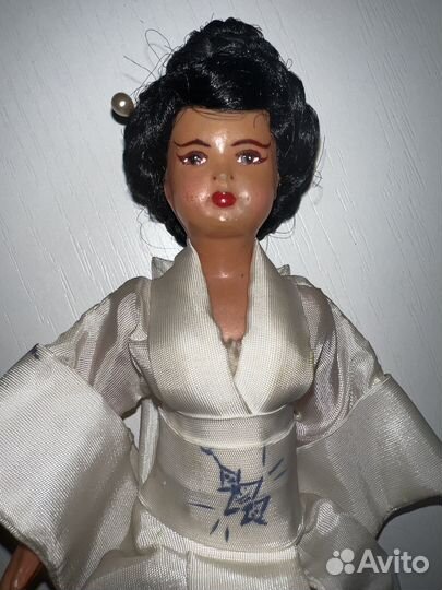 Винтажная кукла