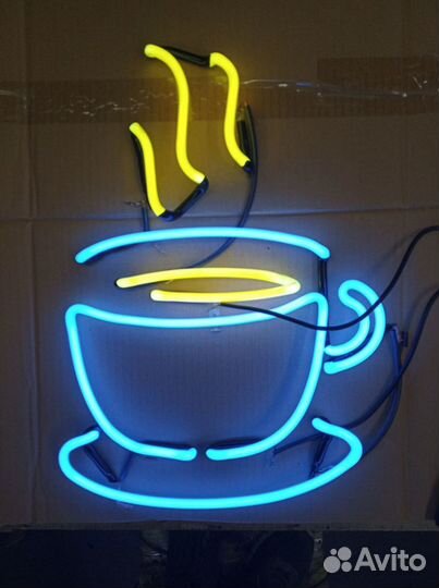 Неоновая вывеска из газосветных трубок