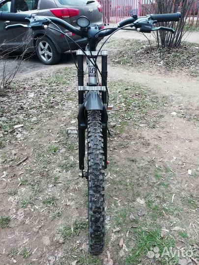 Велосипед горный почти новый, калеса на 26