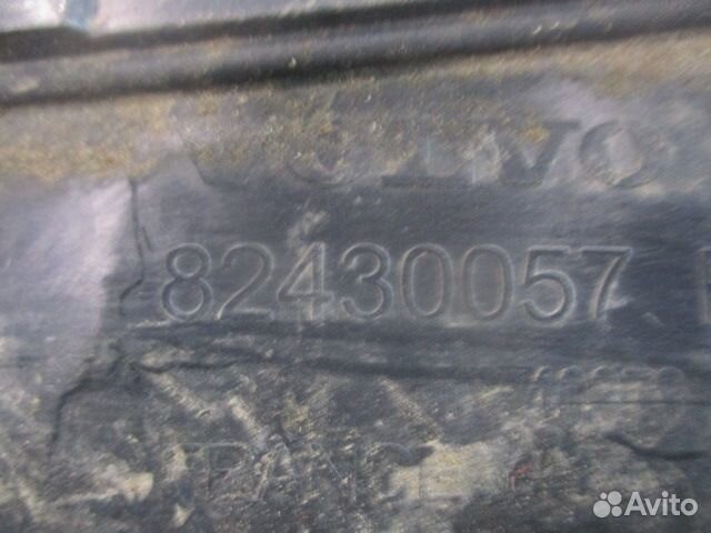 Угловая панель правая Volvo 82430057