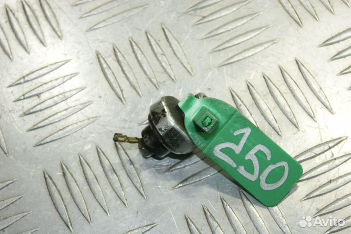 Датчик давления масла Honda CB400