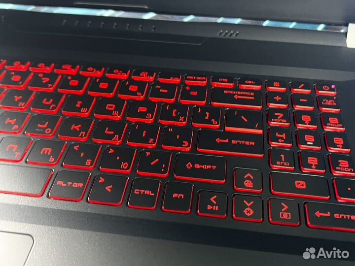 Игровой ноутбук MSI Katana 17 / RTX 4050 / i7