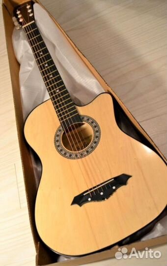 Гитара акустическая