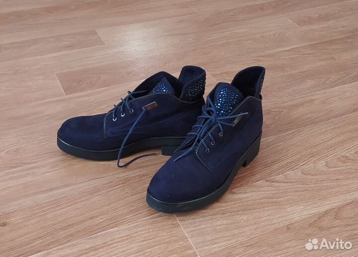 Новые ботинки