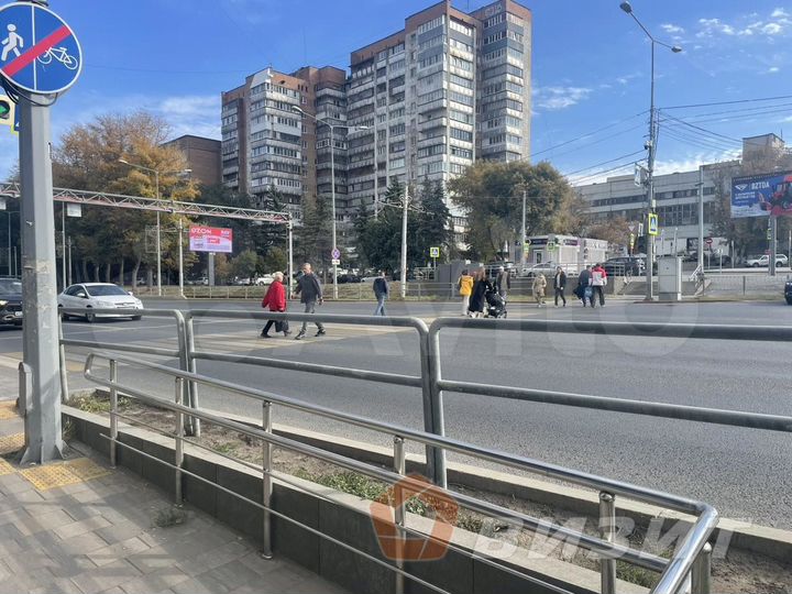 Аренда помещения БЦ зим около 