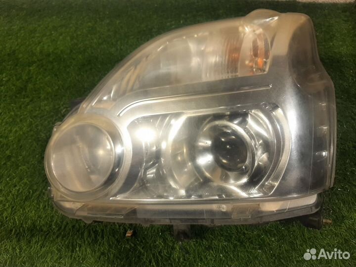 Фара левая на Nissan X-Trail T31