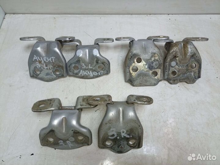 Петли дверей Hyundai Accent