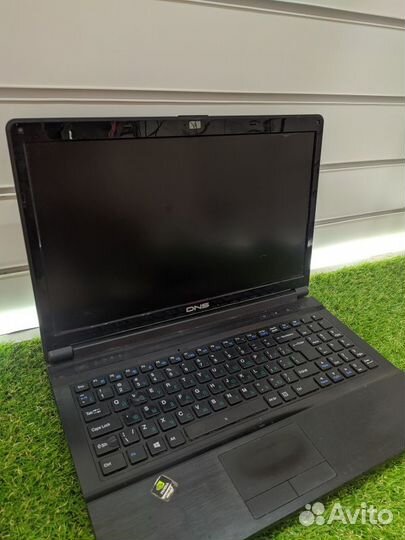 Ноутбук DNS W150ER