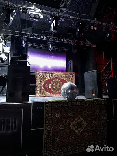 Ковер ретро