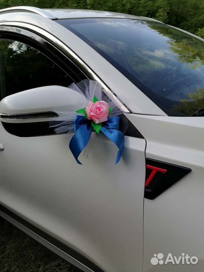 Свадебные аксессуары на машину