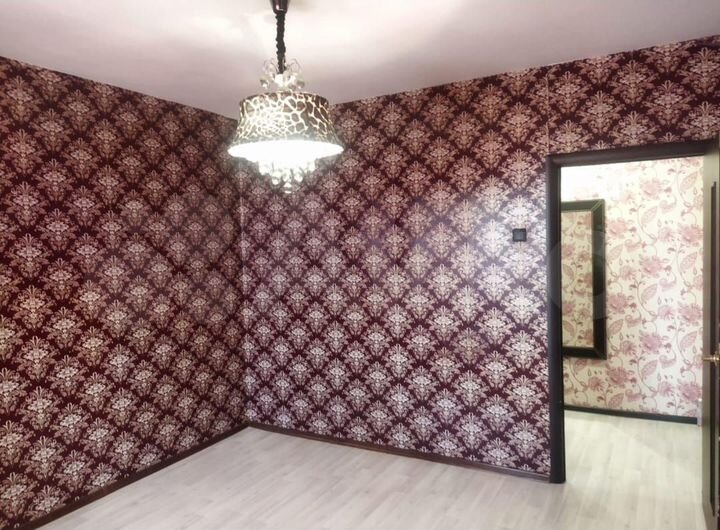 2-к. квартира, 54 м², 3/10 эт.